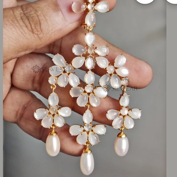 Jewelry - Moonstone, freshwater pearl and 925 silver chandelier statement earrings